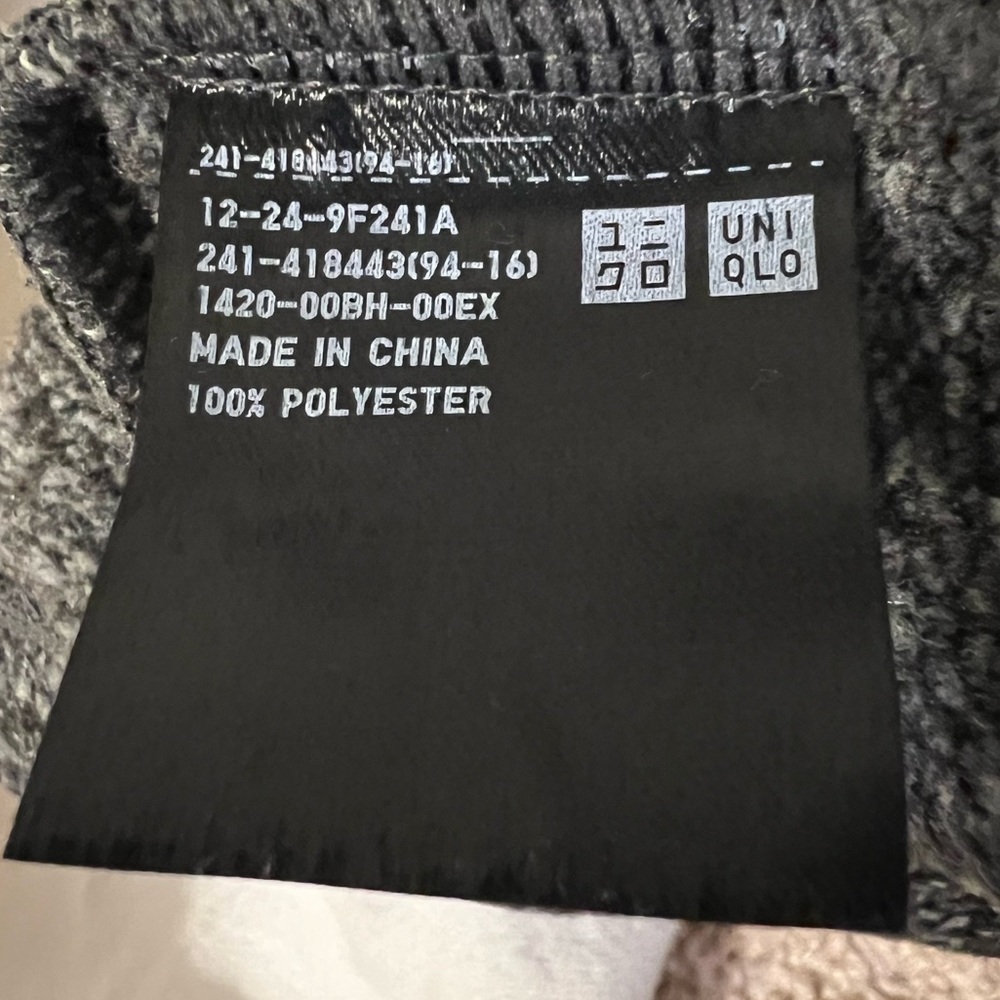 Uniqlo Turtleneck Long Sleeved Mini Dress women’s size small - Picture 6 of 6